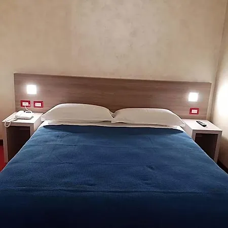Italia Dormelletto Hotel 3*